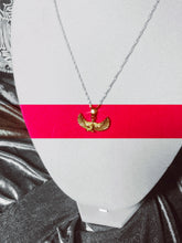 Load image into Gallery viewer, Queen Isis Necklace
